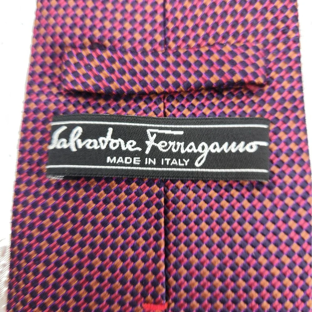 Tie Salvatore Ferragamo Burgundy Basket Weave 100% Silk Necktie Italy Vintage
